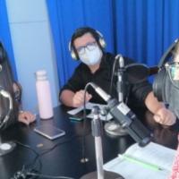 jovenes con cubrebocas 